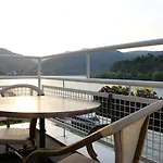 Rheinhotel Lilie 3* بوبارد