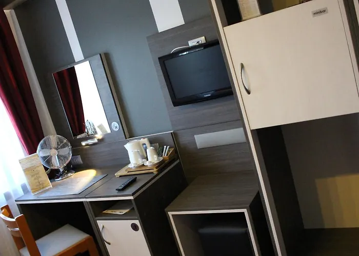 Hotell Rheinhotel Lilie 3*